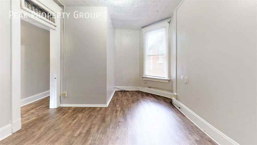 2357 1/2 N High St - Photo 7 of 8