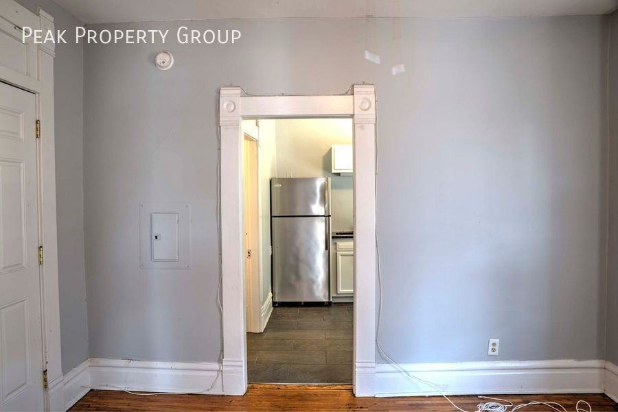 246 West 5th Avenue - Photo 5 of 9