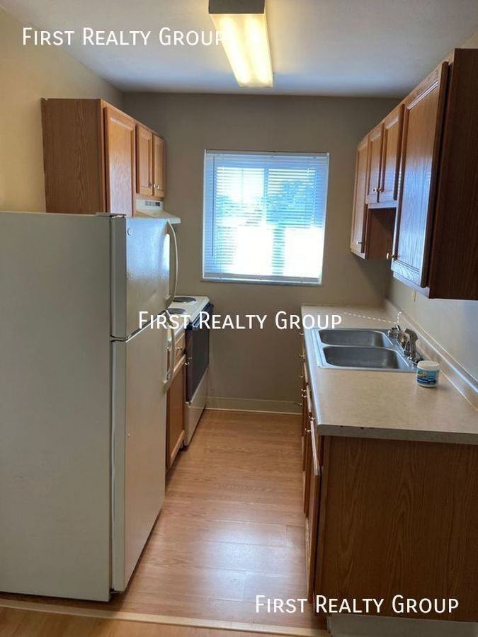 3121 S Smithville Rd #3 - Photo 4 of 9