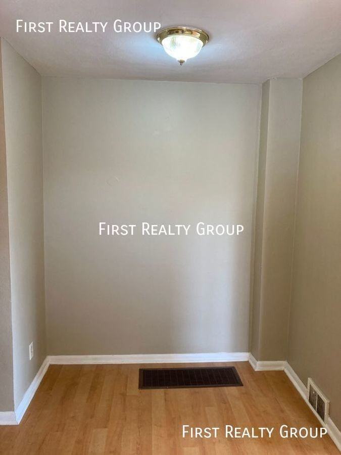 3121 S Smithville Rd #3 - Photo 6 of 9