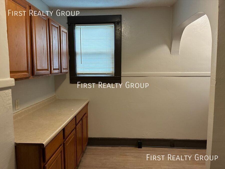 3216 Hoover Ave - Photo 2 of 9
