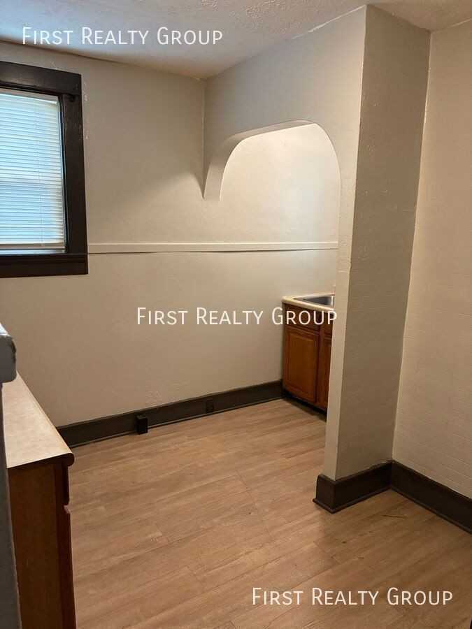 3216 Hoover Ave - Photo 3 of 9
