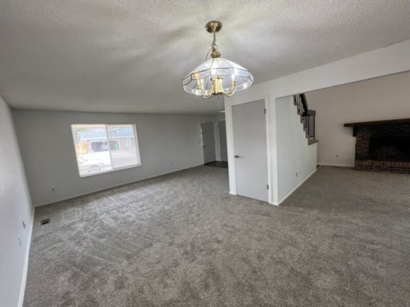 7644 South Holland Way - Photo 2 of 24