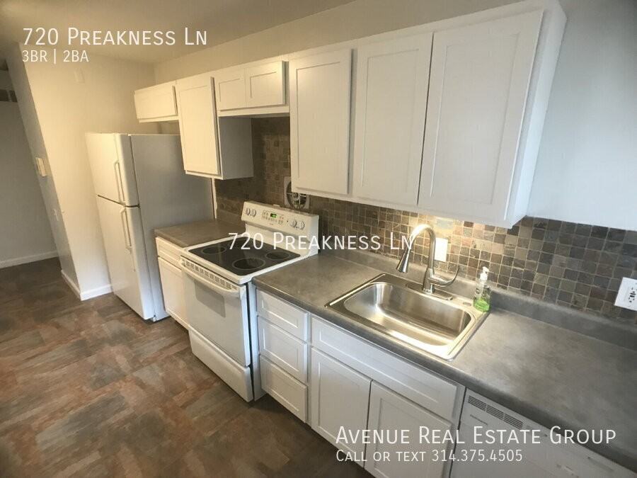 720 Preakness Ln - Photo 6 of 21