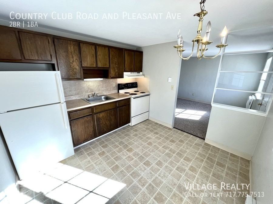 COUNTRY CLUB & PLEASANT AVE #H - Photo 2 of 50