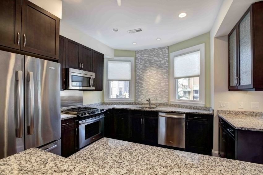 627 Keefer Place Northwest - Photo 4 of 19