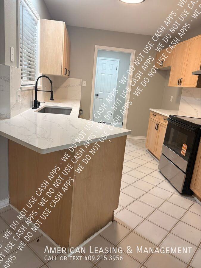 1515 Azalea Dr - Photo 2 of 21