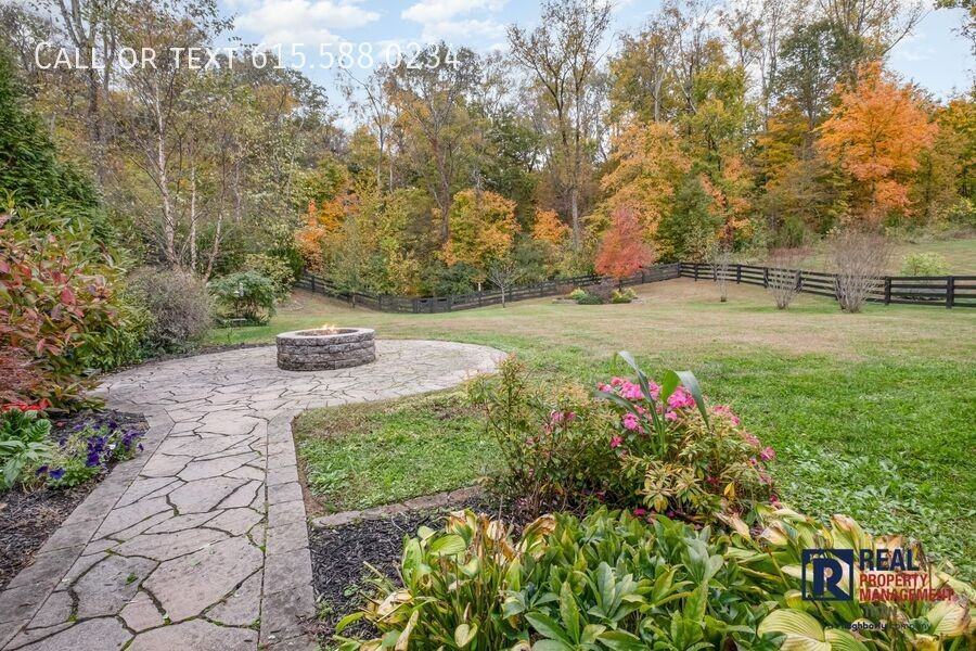 6785 Pleasant Gate Ln - Photo 5 of 33