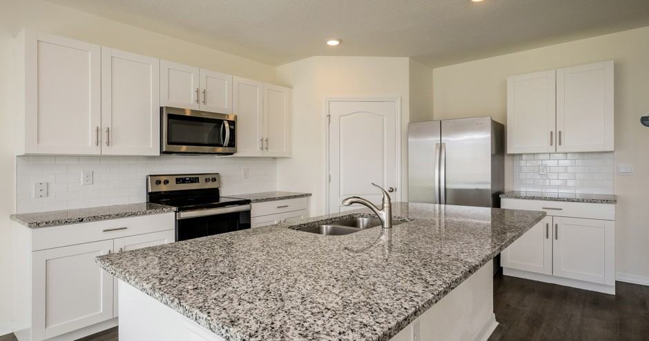 Kinsman Pointe - Photo 7 of 26