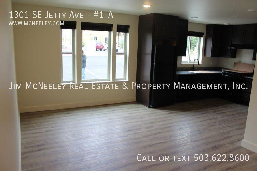 1301 Se Jetty Ave #1A - Photo 4 of 19