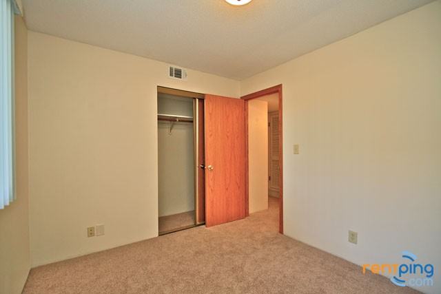 4828 Meredeth St #206 - Photo 7 of 10