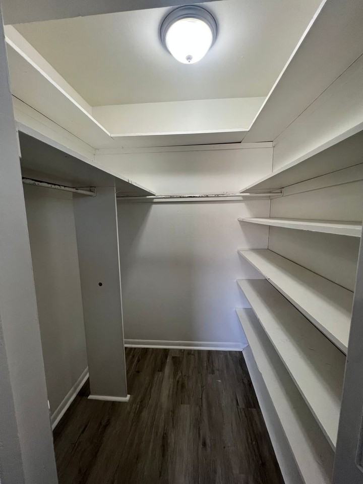 2343 Harrodsburg Road #6 - Photo 6 of 6