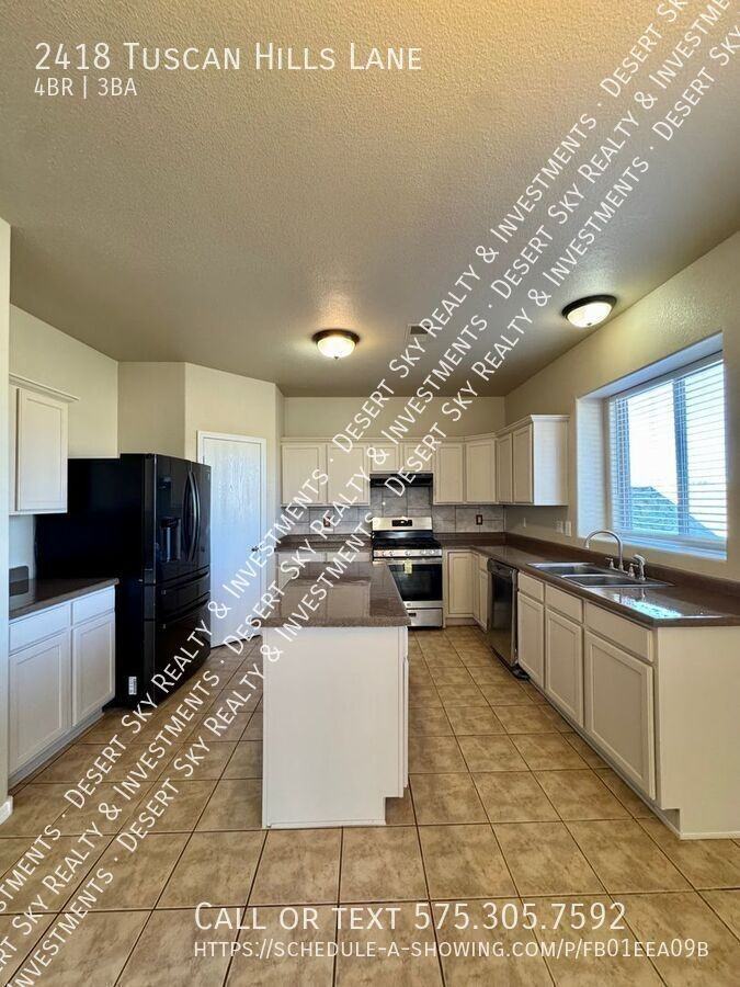 2418 Tuscan Hills Ln - Photo 7 of 44