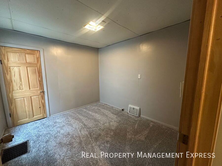 1515 South Norton Avenue - Photo 6 of 9
