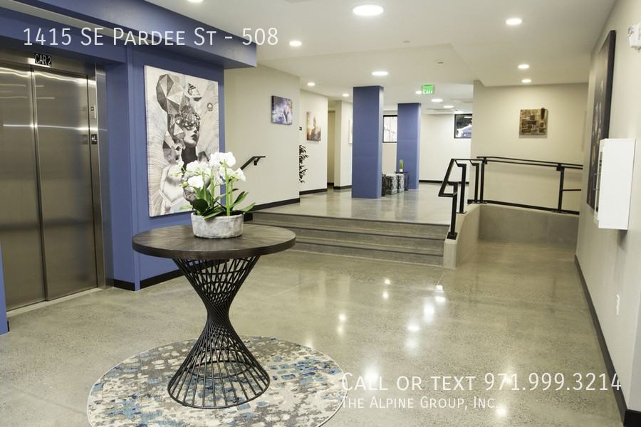 1415 Southeast Pardee Street #508 - Photo 5 of 38