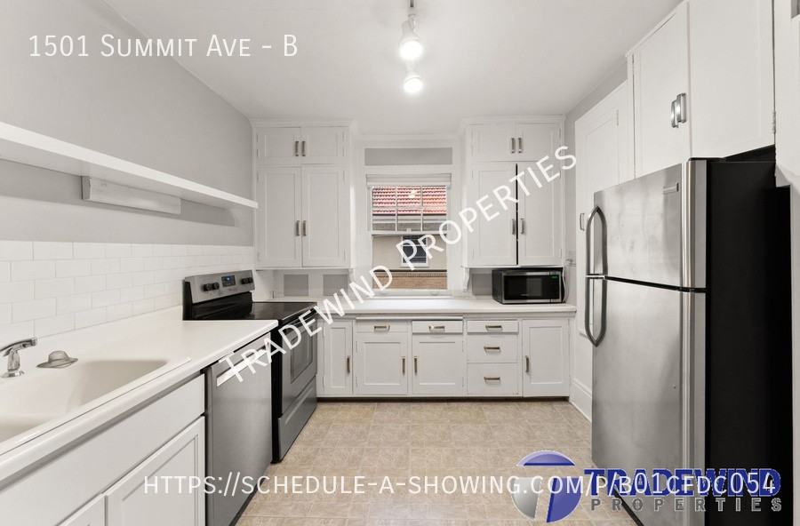 1501 Summit Avenue #B - Photo 3 of 25