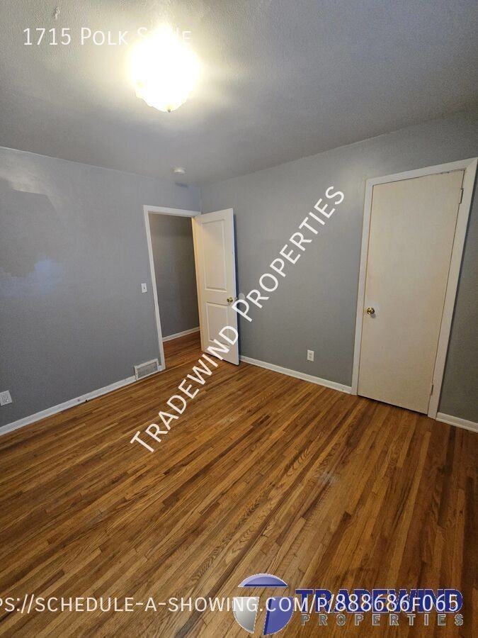 1715 Polk St Ne - Photo 7 of 19