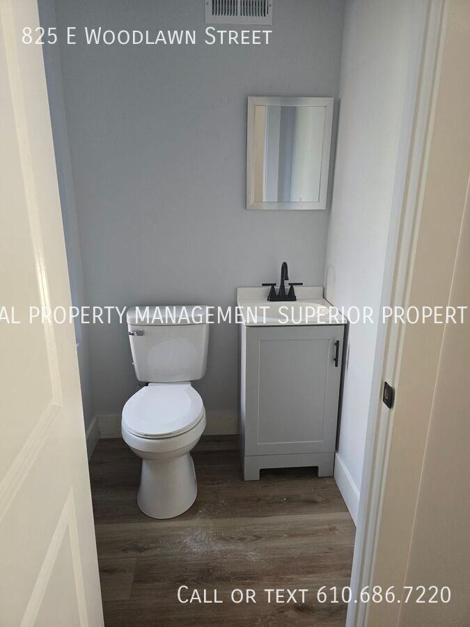 825 E Woodlawn Ave - Photo 5 of 11