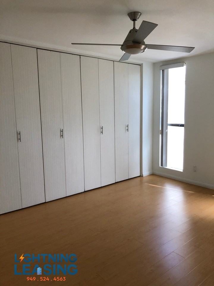 11TH & #304D - Photo 6 of 10