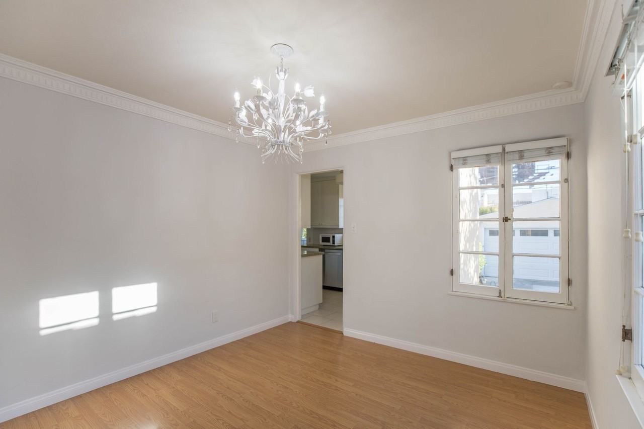 2230 Midvale Ave - Photo 6 of 34