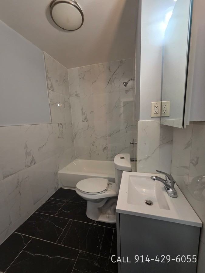 157 Voss Ave - Photo 3 of 10