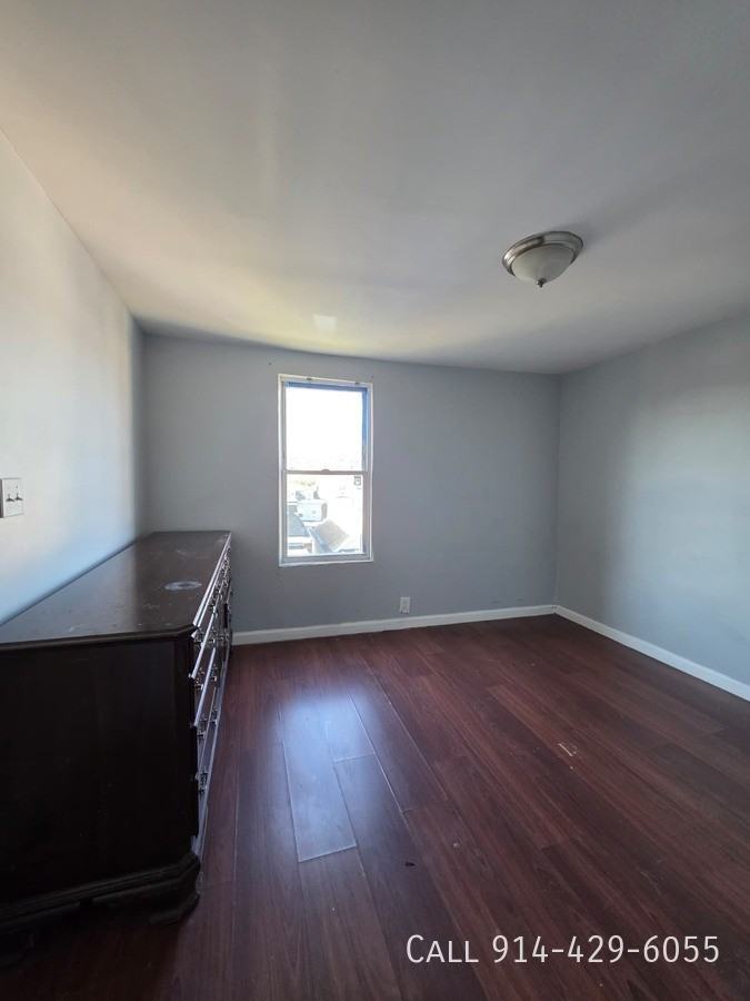 151 Linden St - Photo 4 of 8