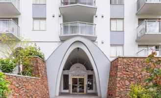 featured image of 840 Broughton St