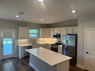 1338 Shadow Bluff Drive - Photo 3 of 19