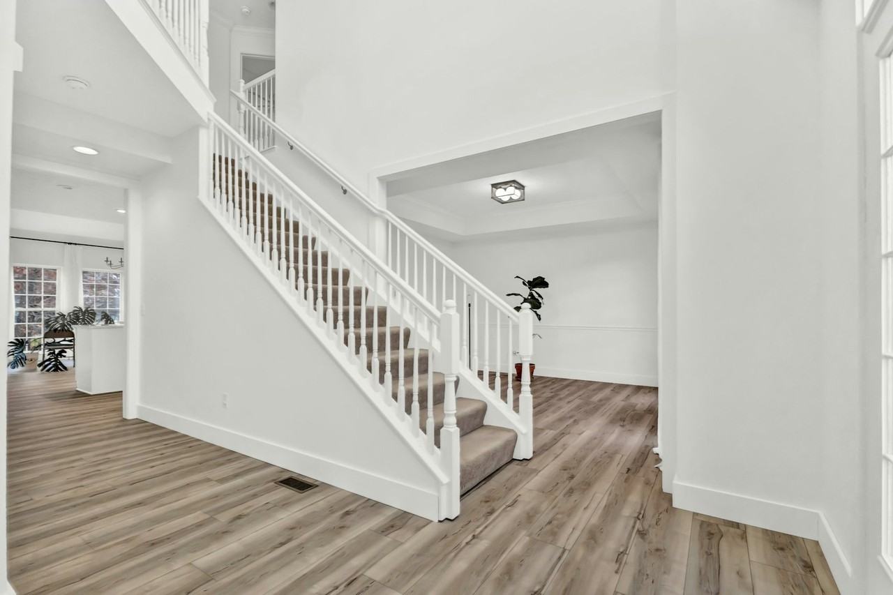 6117 Antler Crossing - Photo 3 of 50