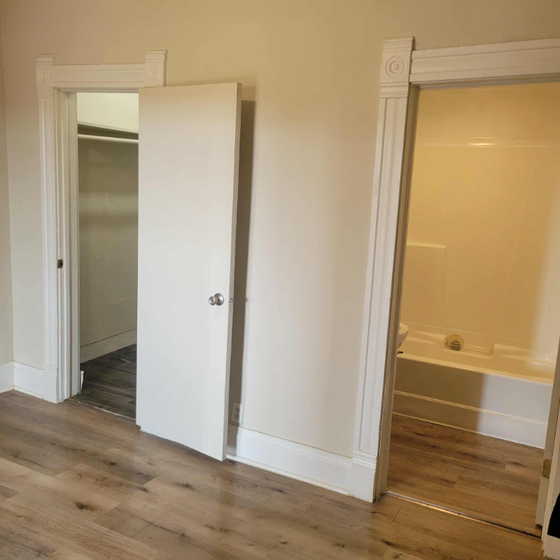 920 Colorado Street #920 - Photo 6 of 17