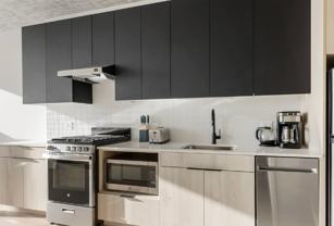 171 N Morgan St - Photo 1 of 1