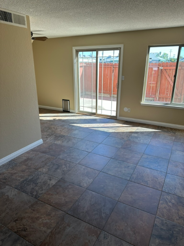 4858 N Winery Cir - Photo 5 of 19