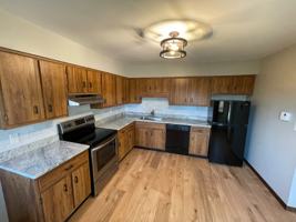 featured image of 10 Edgewood Ter #4