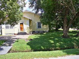 featured image of 321 E Pierce Ave