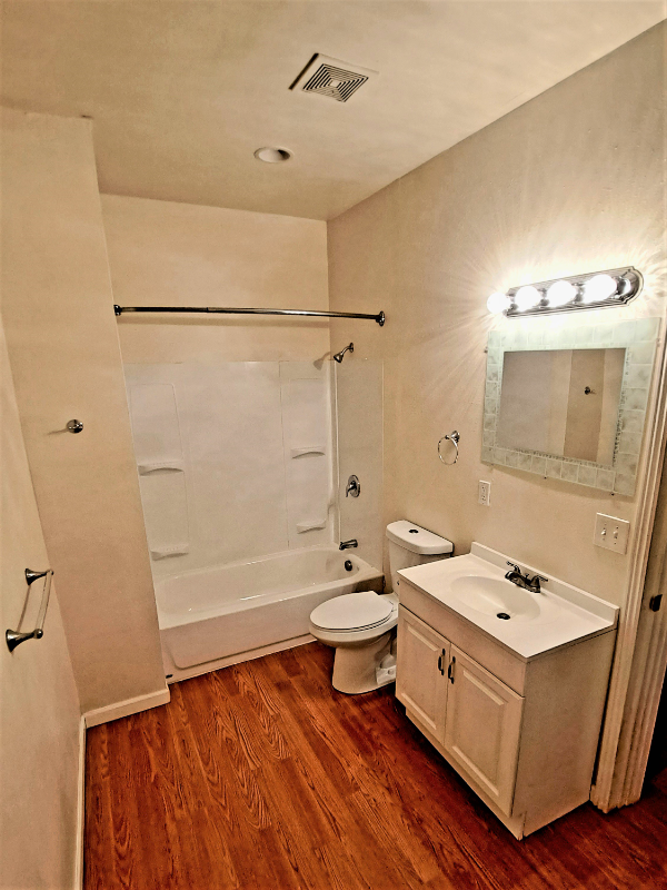 101 Center St #1 - Photo 6 of 6