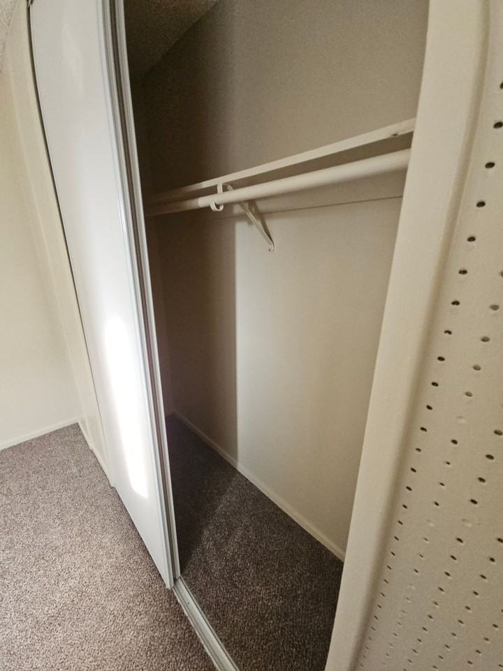 812 S Glendale Ave - Photo 5 of 6