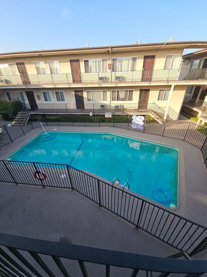 812 S Glendale Ave - Photo 6 of 6