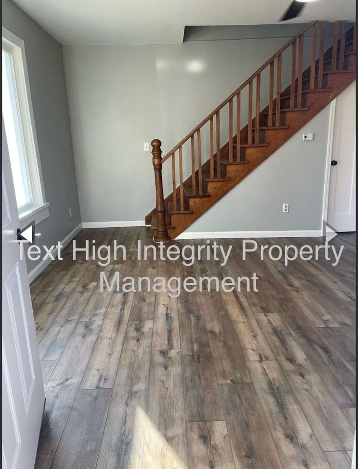 3032 Lake Rd - Photo 4 of 6