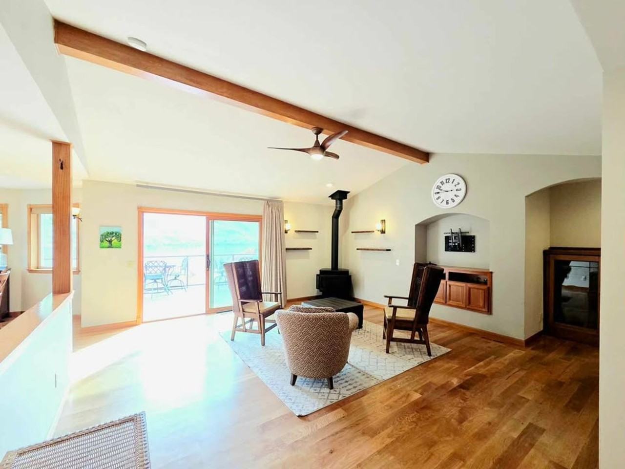 7491 Pot O Gold Ln - Photo 4 of 50