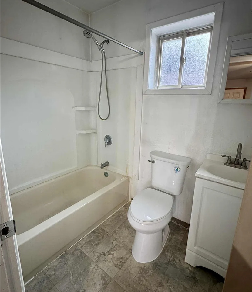 2092 Blackstone Road - Photo 7 of 12