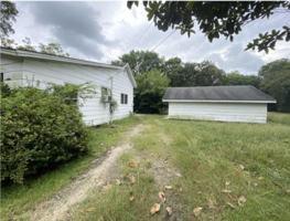 featured image of 400 S Washington Ave