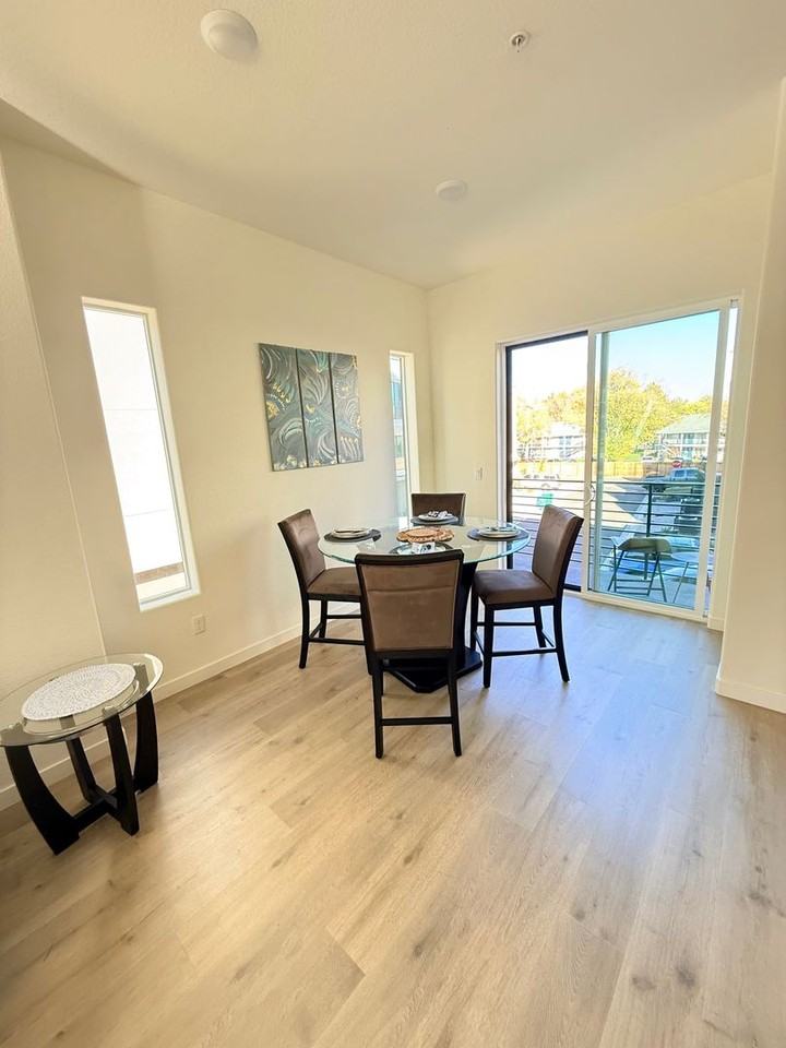 130 Rissone Ln - Photo 4 of 16