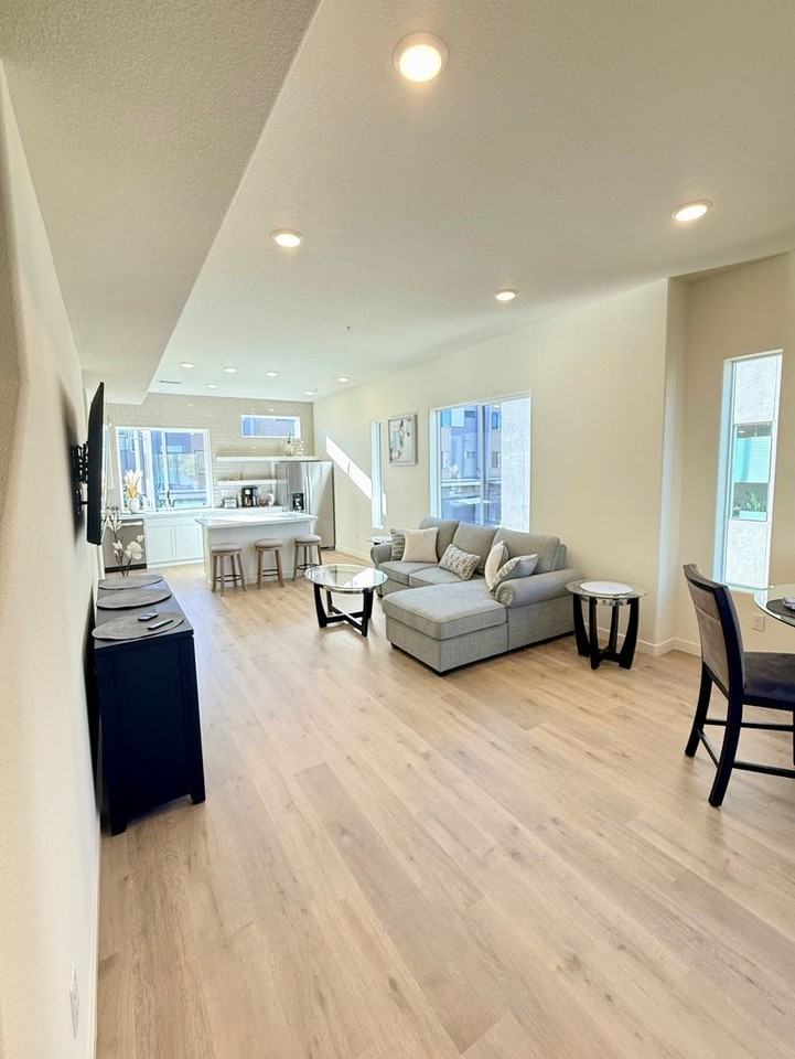 130 Rissone Ln - Photo 7 of 15