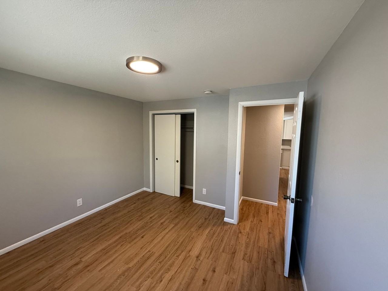 1381 Xanadu Street - Photo 5 of 12