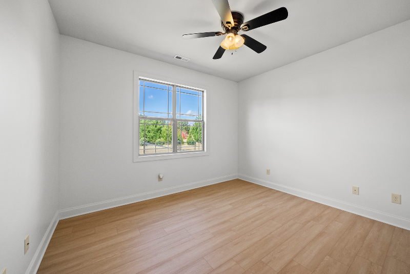 73 Old Barn Way - Photo 3 of 20