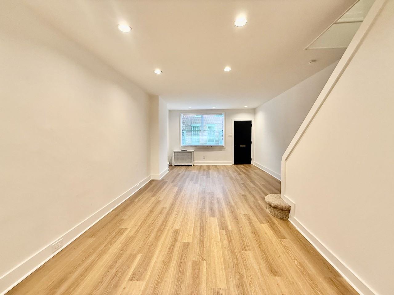 2228 S Bouvier St - Photo 5 of 39