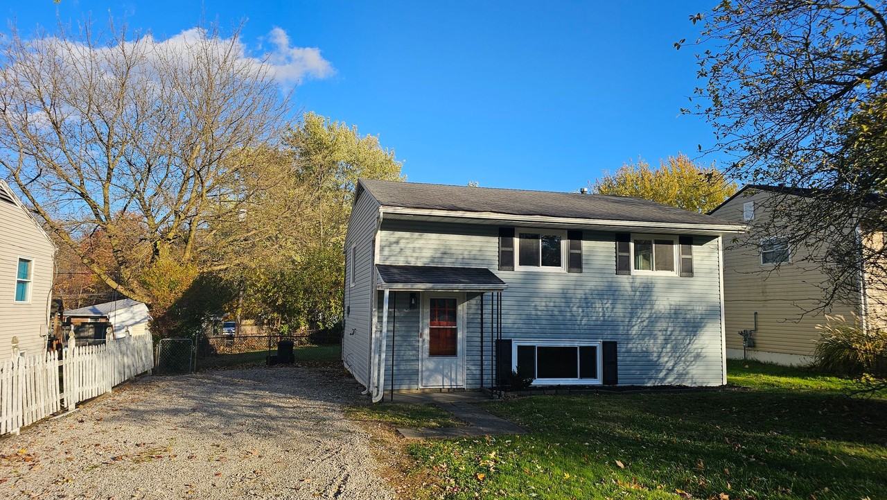 1258 Richard Ct - Photo 2 of 28