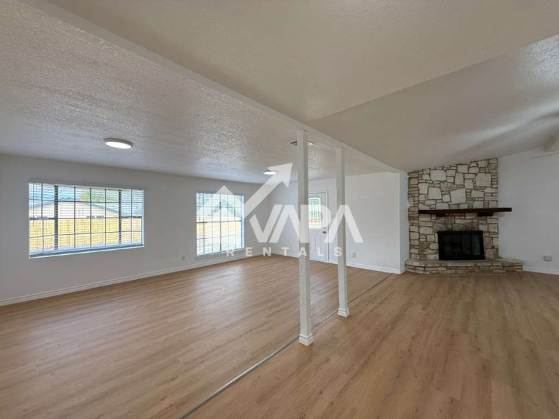 222 Kerry Brook Dr - Photo 5 of 20