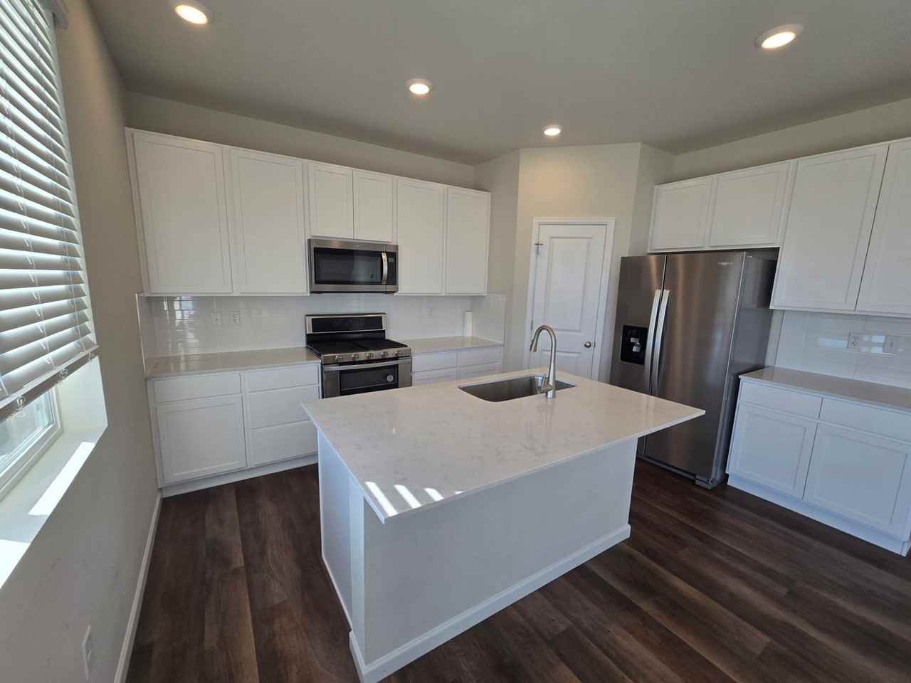 12328 East 100th Place - Photo 3 of 35