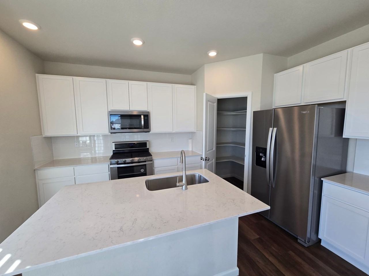 12328 East 100th Place - Photo 6 of 35